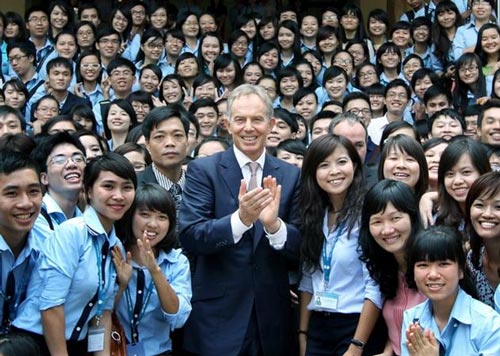 Cựu Thủ tướng Anh Tony Blair nói chuyện với Sinh viên Việt Nam: