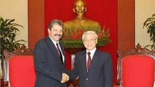 Tổng Bí thư tiếp Đoàn đại biểu Đảng Cộng sản Cuba 