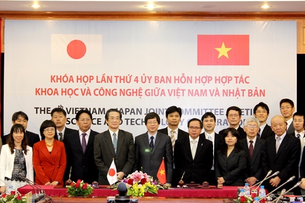 Hợp tác KHCN Việt-Nhật: Từ quả thanh long tới công nghệ vũ trụ