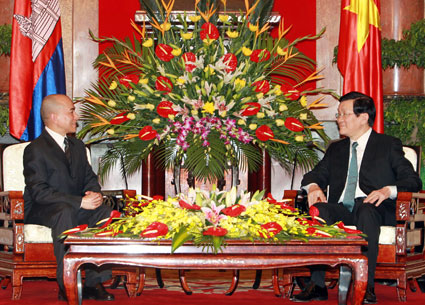 Quốc vương Campuchia thăm chính thức Việt Nam: 
