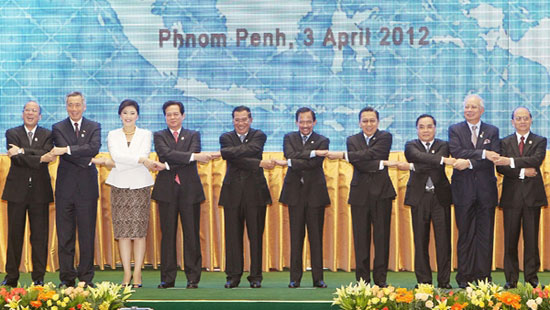 ASEAN vững mạnh, liên kết chặt chẽ và phát triển bền vững