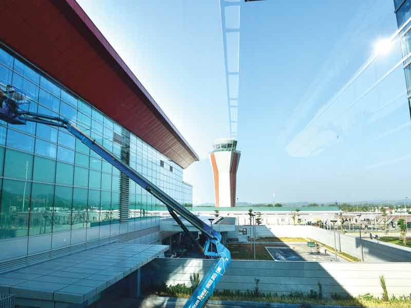Cáº£ng hÃ ng khÃ´ng quá»c táº¿ VÃ¢n Äá»n - sÃ¢n bay Äáº§u tiÃªn táº¡i Viá»t Nam do tÆ° nhÃ¢n xÃ¢y dá»±ng. áº¢nh: Äá»©c Thanh