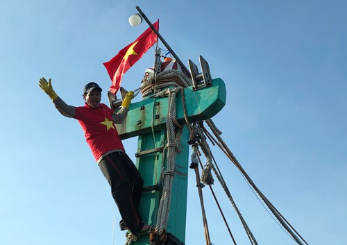Miền Trung phải đi nhanh mà không ngã! - Ảnh 2. Miền Trung phải đi nhanh mà không ngã! - Ảnh 2.